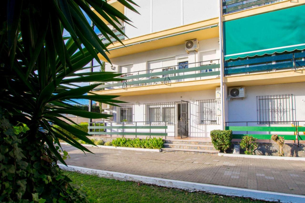 טורמולינוס Apartamentos Los Alamos Sardinero מראה חיצוני תמונה