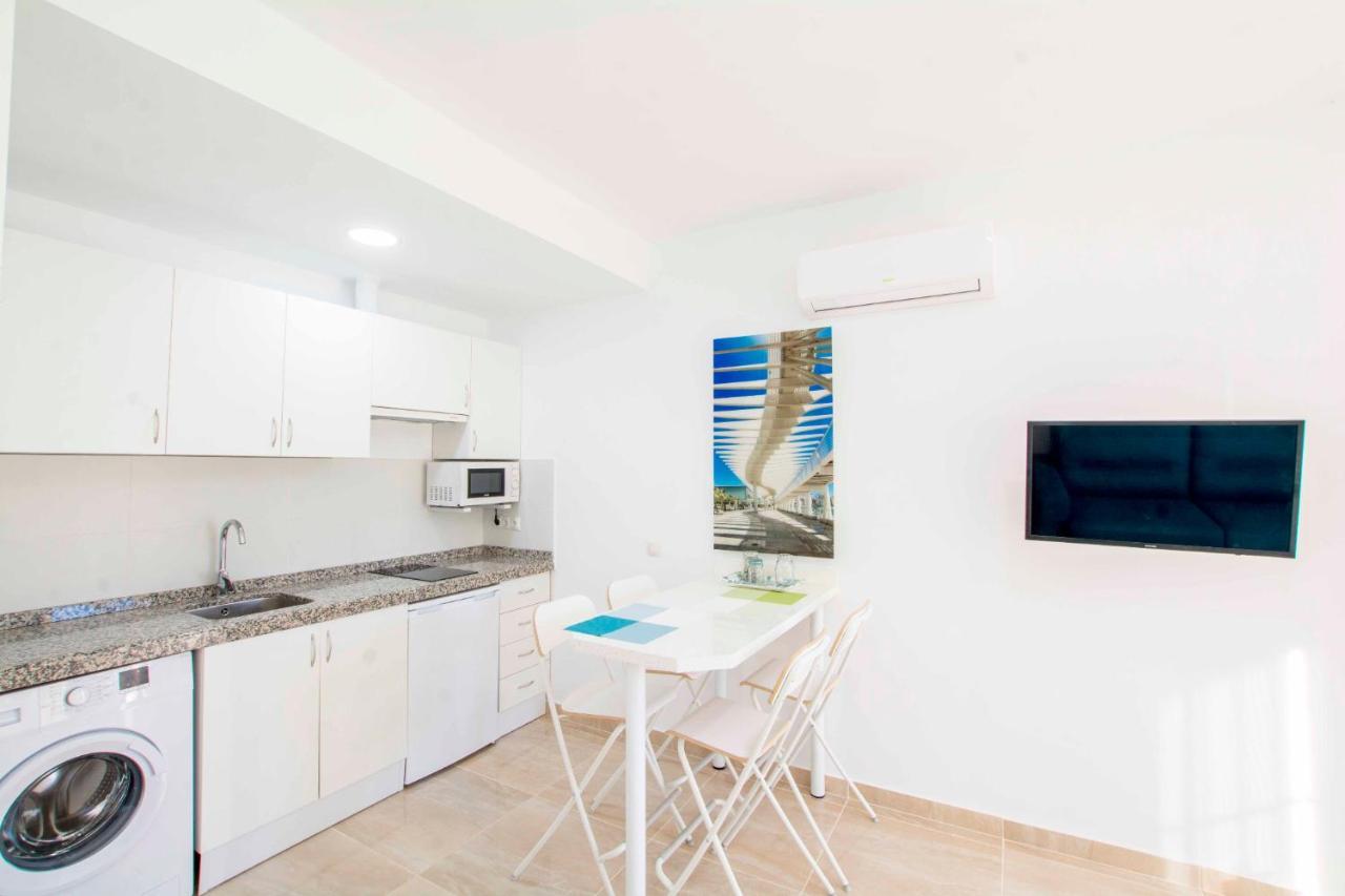 טורמולינוס Apartamentos Los Alamos Sardinero מראה חיצוני תמונה